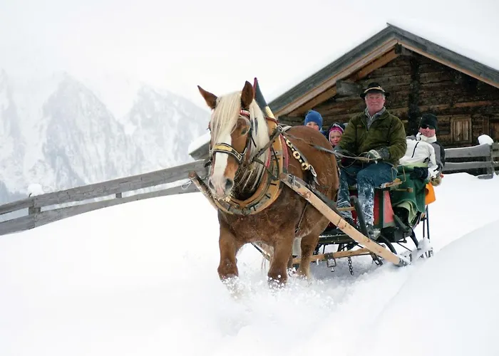 בית נופש Holiday In Carinthia With Pool יאניג